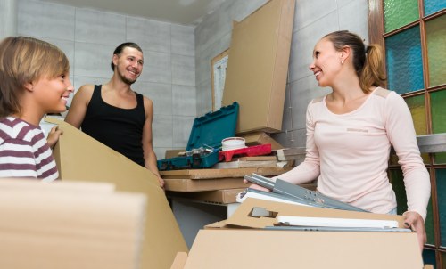 Man With Van Maidavale staff beginning a safe move with careful planning